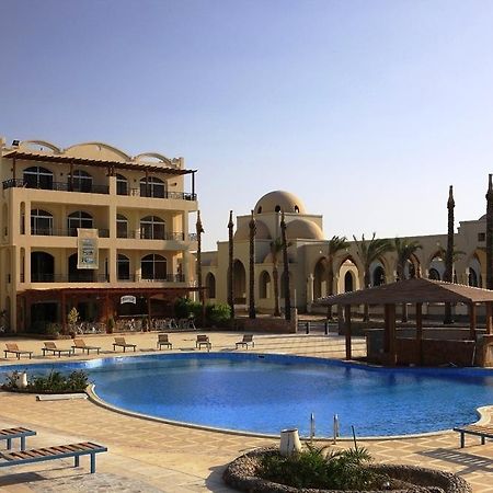 Apartment At Palm Beach Piazza Hurghada Exterior photo